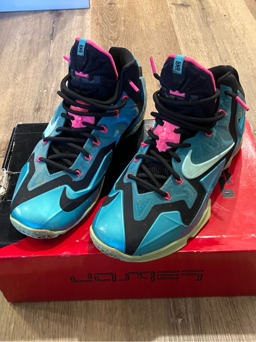 LeBron XI Basketball Shoes - Teal with Pink Accents